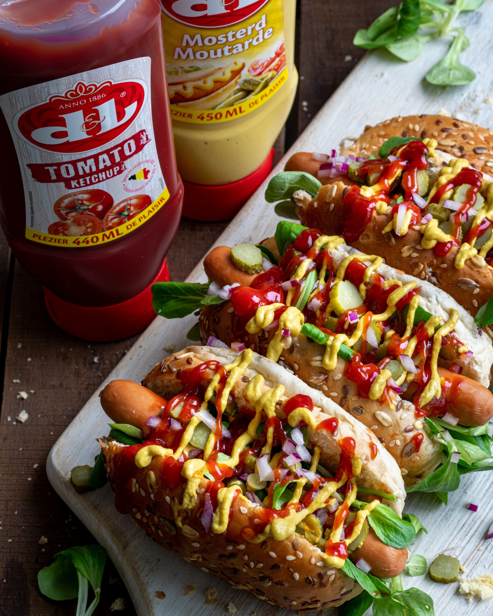 Klassieke hotdog mosterd ketchup
